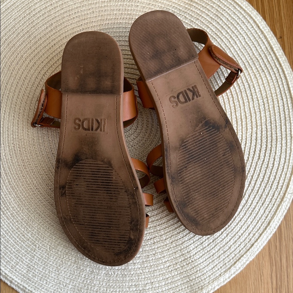 🌸Cotton On Kids Sandals🌸 - Picture 3 of 11
